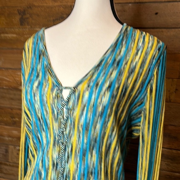 Laundry By Shelli Segal Tops - Laundry by Shelli Segal Striped V-Neck Women's Top tie front